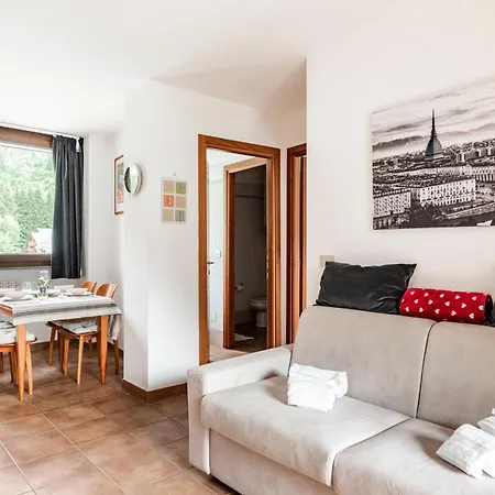 Paradiso Di Montagna Sulle Piste Da Sci Бардонеккия